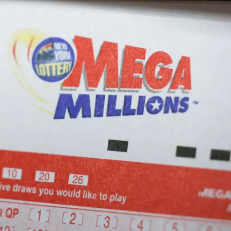 Обладатель джекпота в $878 млн в лотерее Mega Millions решил ждать 131 день, чтобы получить приз